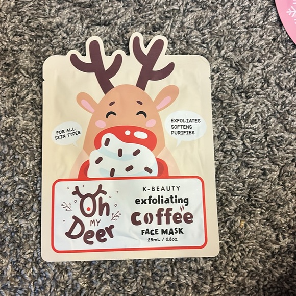 Face masks!! 💕 - Picture 7 of 8